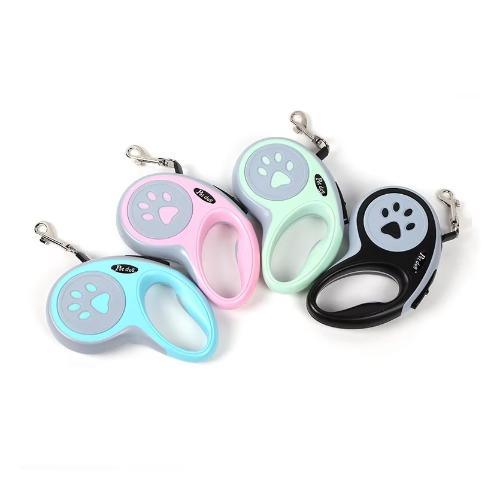 Automatic Retractable Pet Leads in 4 different colors